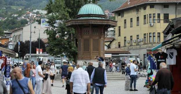 'Avrupa'nın Kud&uuml;s'&uuml;' Saraybosna'da M&uuml;sl&uuml;man, Hristiyan ve Yahudiler huzur i&ccedil;inde yaşıyor