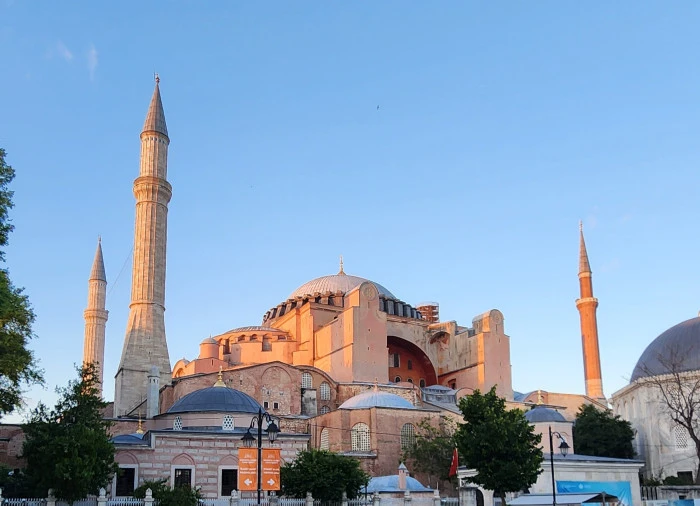 Ayasofya'nın yeniden cami stat&uuml;s&uuml;ne kavuşmasının &uuml;zerinden 6 yıl ge&ccedil;ti