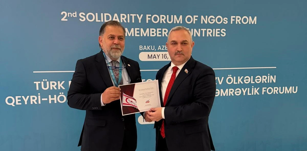 Bak&uuml;&rsquo;de T&uuml;rk Devletleri Forumu: KKTP'dan Teşekk&uuml;r Belgesi
