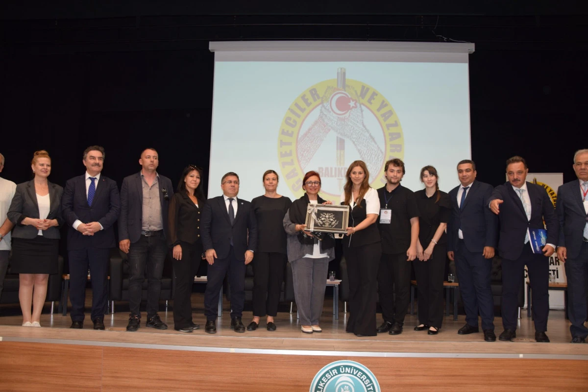Balıkesir&rsquo;de 10 &Uuml;lke ve 81 İlden Katılımla K&uuml;lt&uuml;r, Medya ve Yapay Zeka Forumu