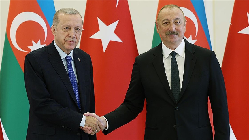 Başkan Erdoğan'dan Aliyev'e tebrik telefonu