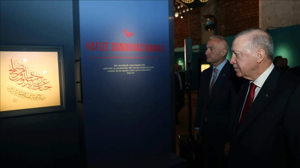 Cumhurbaşkanı Erdoğan, Hane İslam Eserleri Sergisi'nin a&ccedil;ılışını yaptı