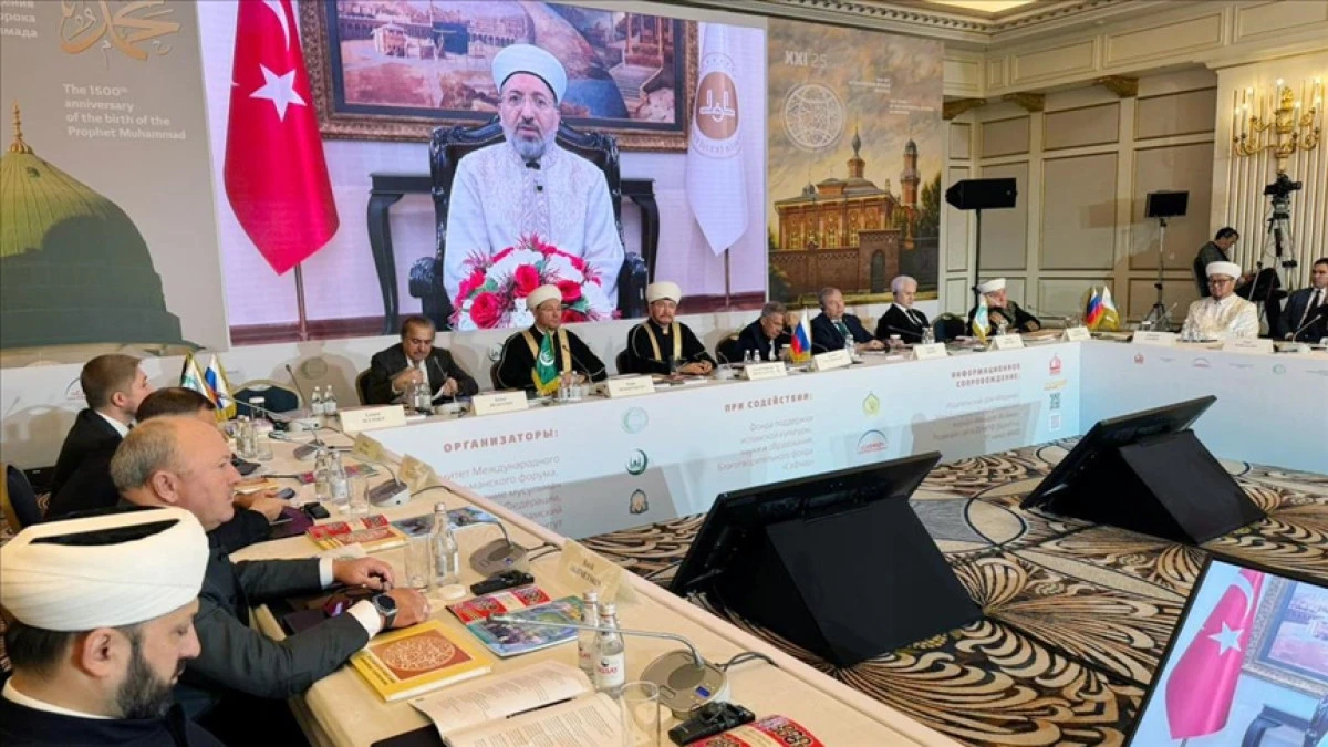 Diyanet İşleri Başkanı Arpaguş 21. Uluslararası M&uuml;sl&uuml;man Forumu'nda konuştu