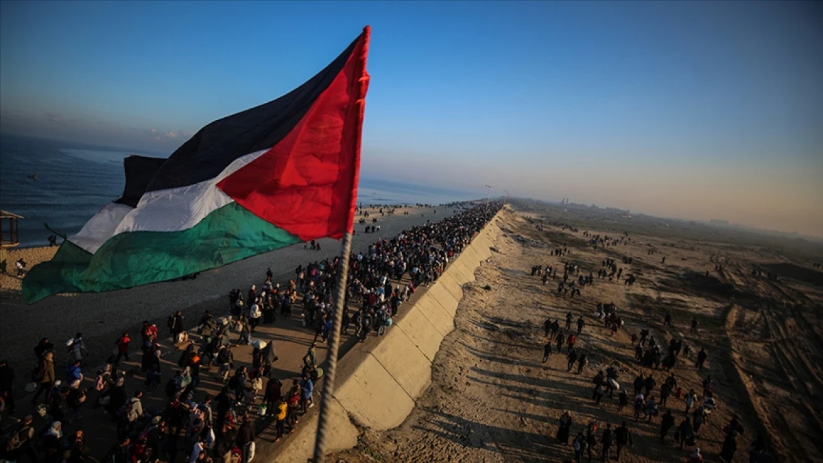 Filistin'in için hem 