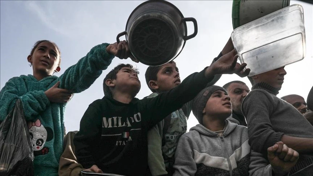 Gaza government warns Israeli restrictions threaten World Central Kitchen&rsquo;s operations