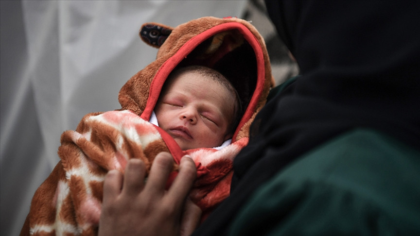 Gazze'ye 7 Ekim'den bu yana ilk kez çocuk aşıları ulaştırıldı