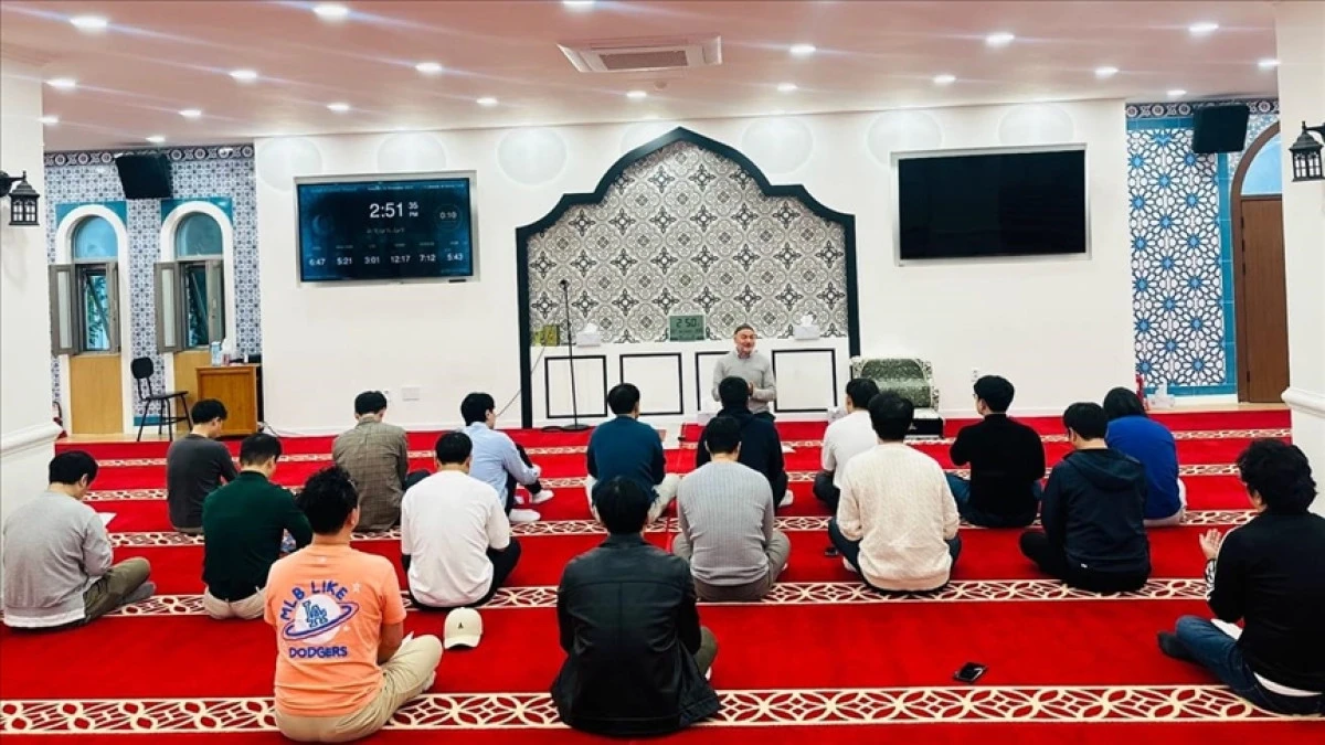 G&uuml;ney Kore'de temel dini eğitim dersleriyle İslam'a ilgi artıyor