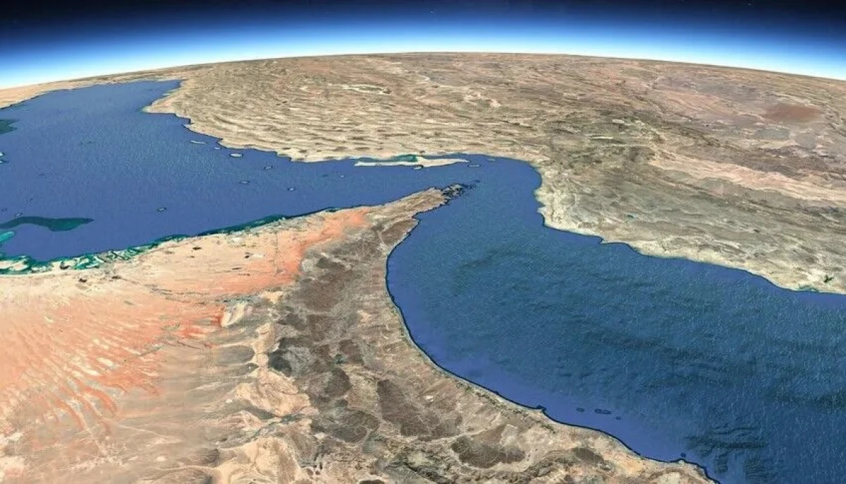 H&uuml;rm&uuml;z Boğazı'ndan ticari gemi ge&ccedil;işleri yeniden en d&uuml;ş&uuml;k seviyelere indi