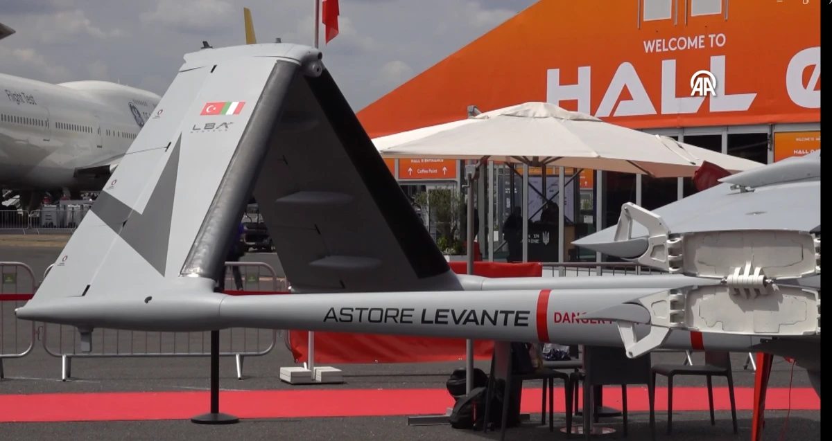 İngiltere'de Farnborough Uluslararası Havacılık Fuarı s&uuml;r&uuml;yor