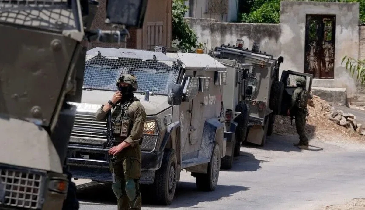 Israeli army destroys water pipelines, orders families from homes in occupied West Bank