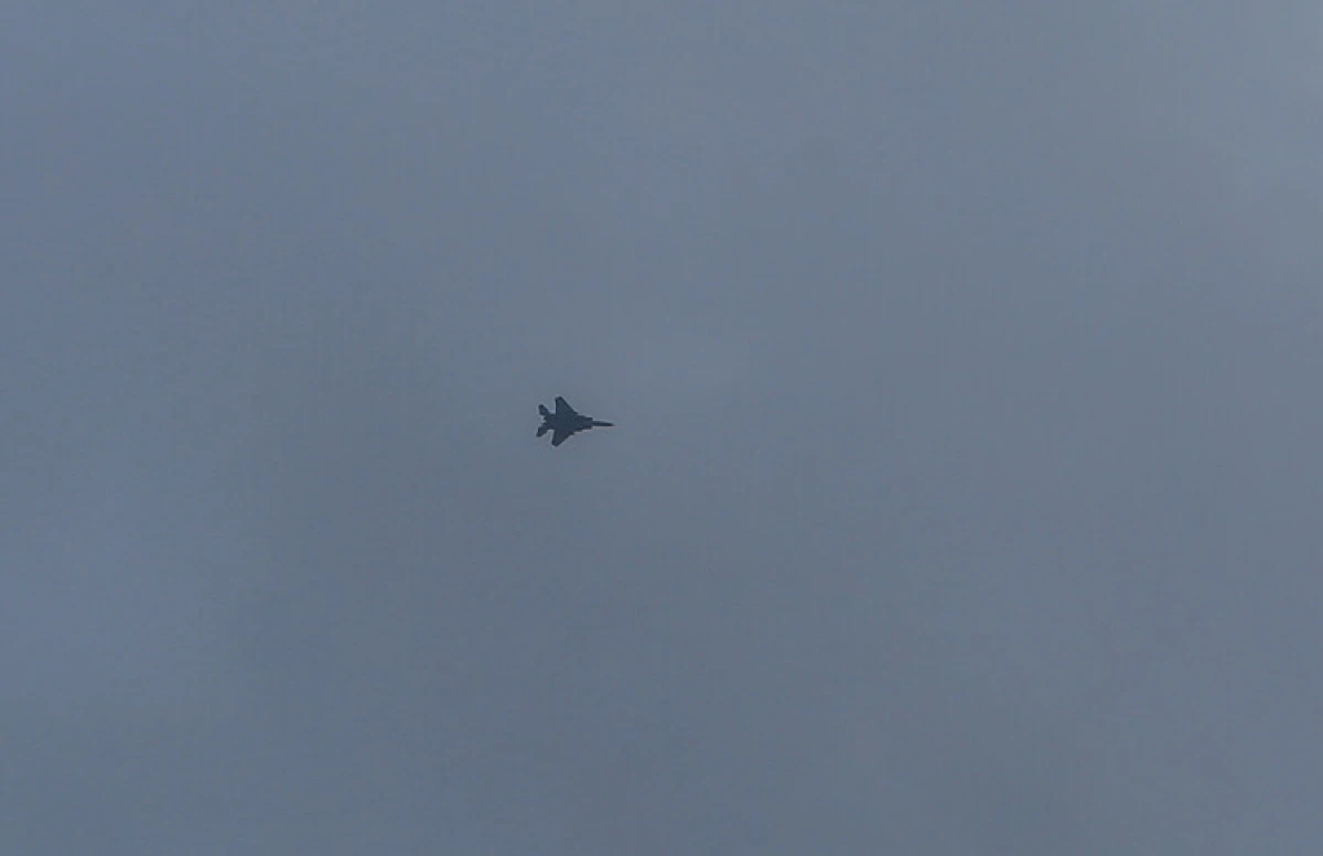 Israeli warplanes intensify strikes across southern Lebanon despite US-mediated talks