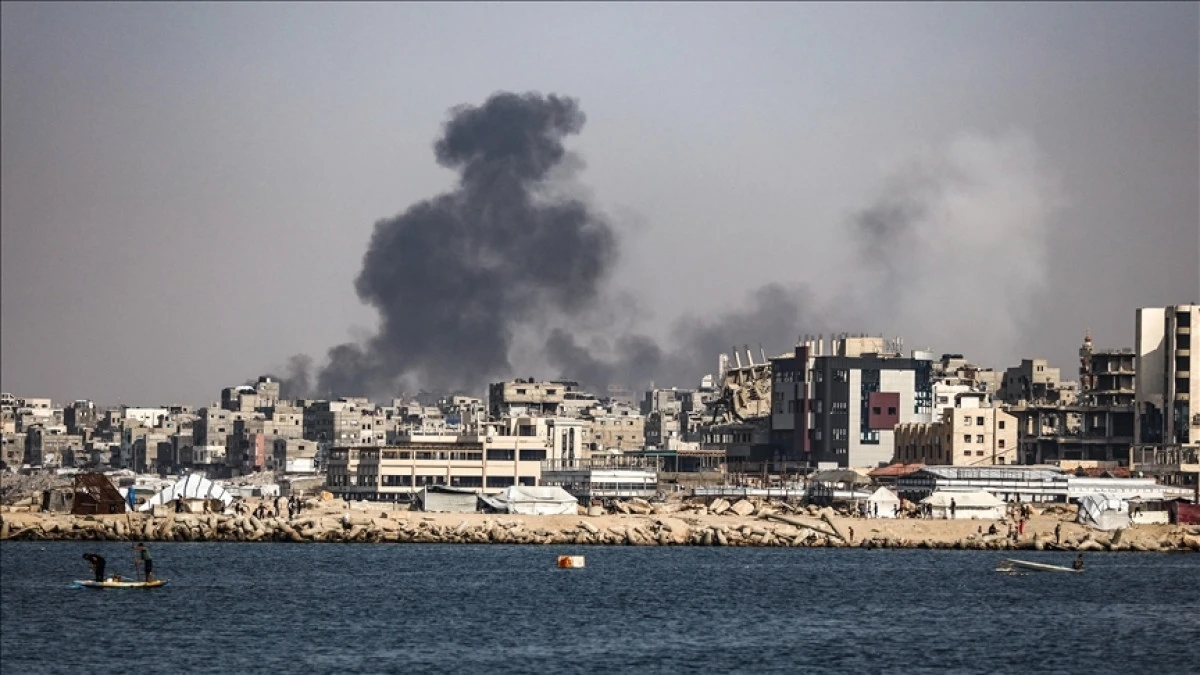 İsrail ordusu Gazze ve Han Yunus’un doğusunu bombaladı
