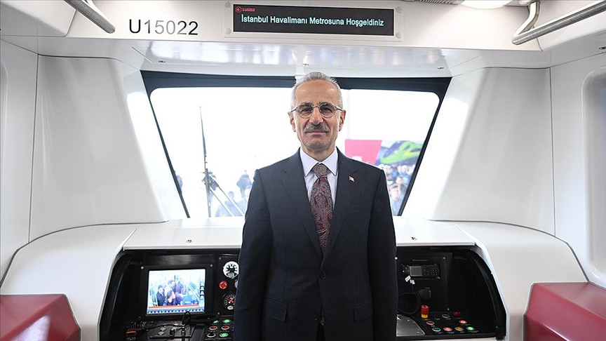 İstanbul Havalimanı Metrosu'nun yerli tren seti raylara çıkmaya hazır