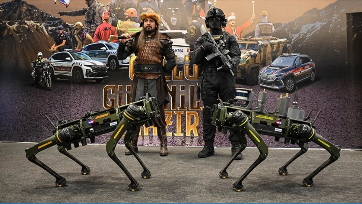 Jandarma Genel Komutanlığı, sahada kullandığı teknolojilerle IDEF 2025'te yer alıyor