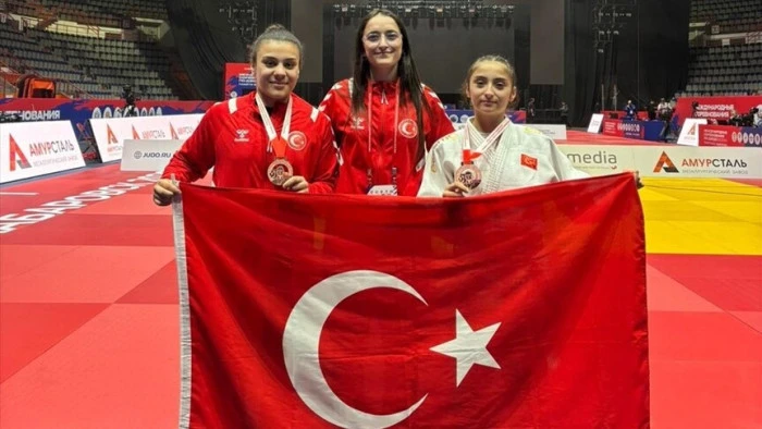 Kadın milli judoculardan Rusya Turnuvası'nda 2 madalya