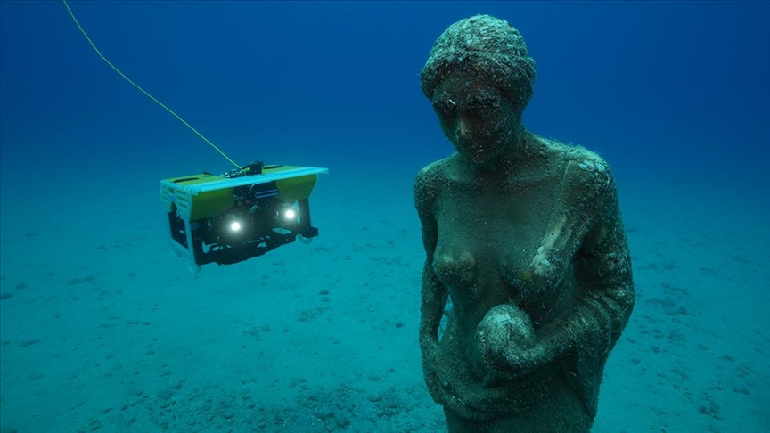 Kemer'de su altındaki kültürel zenginlikleri gözlemlendi