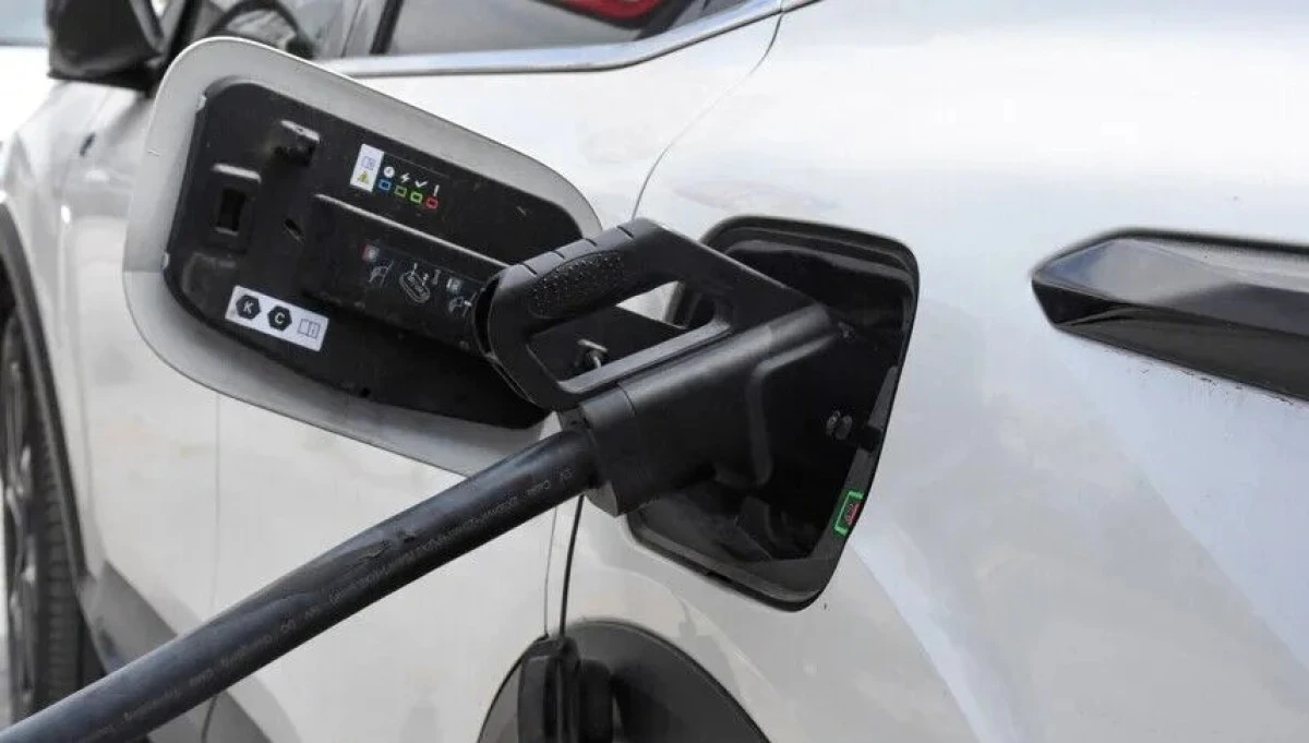 K&uuml;resel elektrikli ara&ccedil; satışları temmuzda yıllık bazda y&uuml;zde 9 arttı