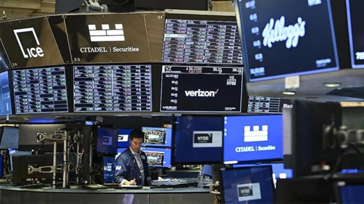 K&uuml;resel piyasalar haftaya negatif başladı