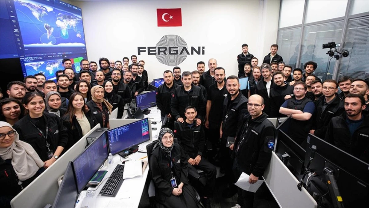 Milli uydu Fergani FGN-100-d2 uzayda            