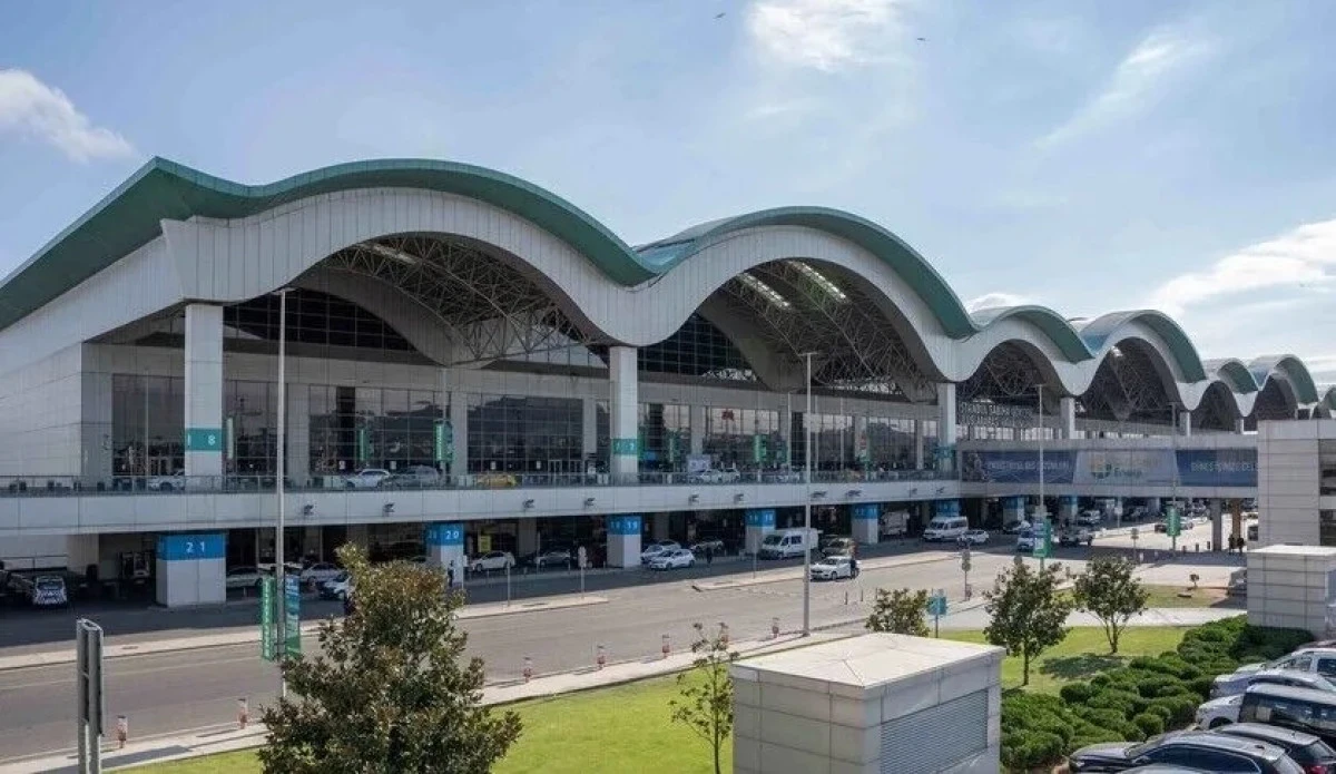 Sabiha G&ouml;k&ccedil;en Havalimanı tarihindeki en y&uuml;ksek g&uuml;nl&uuml;k yolcu sayısına ulaştı