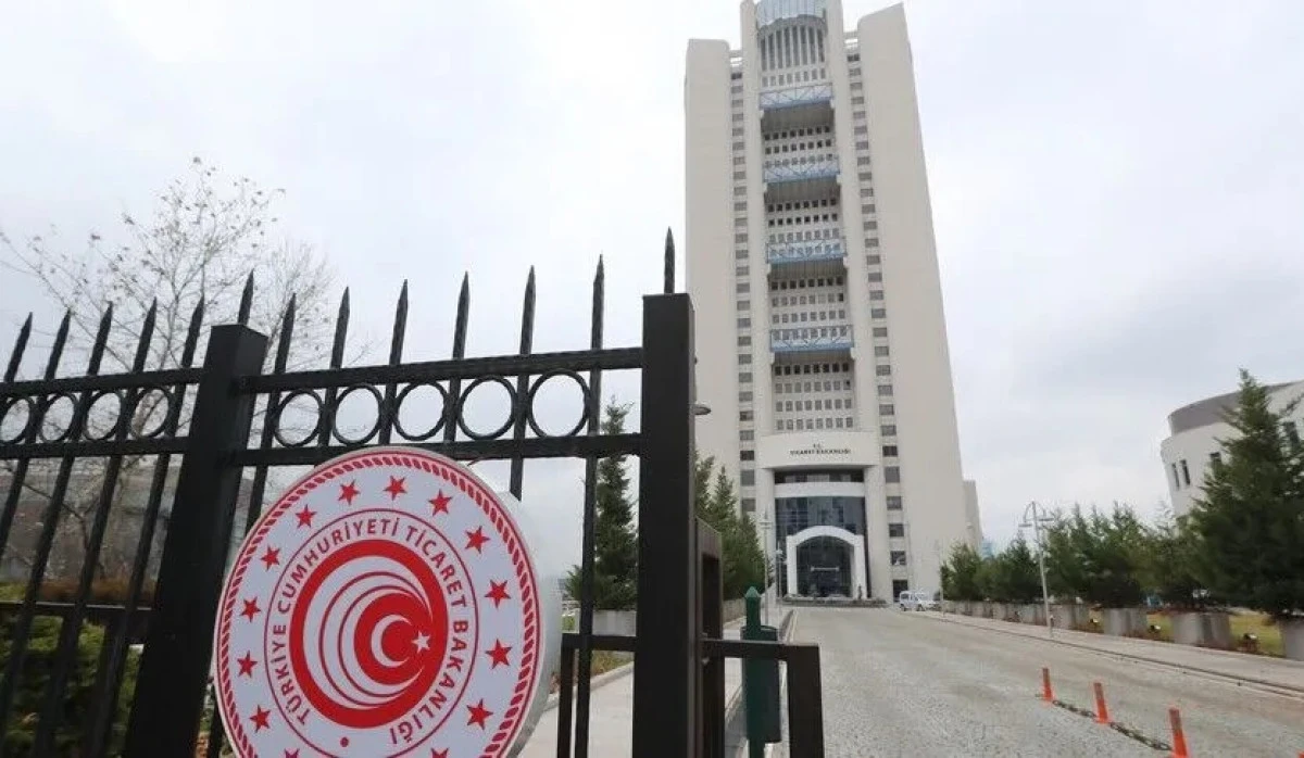 Serbest b&ouml;lgelerden yılın ilk yarısında yapılan ihracatta rekor