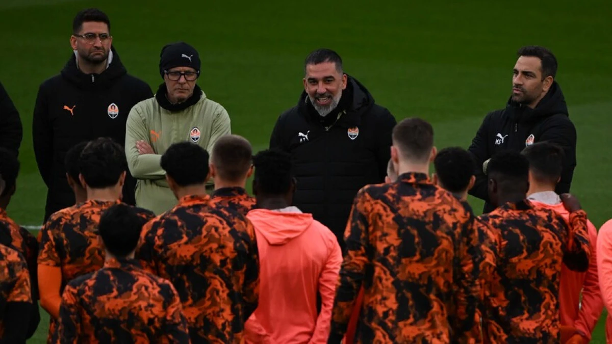 Shakhtar Donetsk'i şampiyonluğa taşıyan Arda Turan, T&uuml;rk teknik direkt&ouml;rl&uuml;k tarihine ge&ccedil;ti