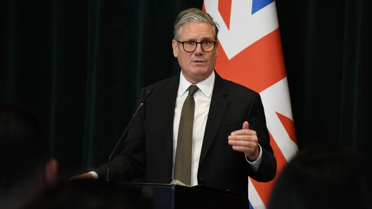 Starmer'dan Trump'ın "Ticaret anlaşması değişir" &ccedil;ıkışına "savaş baskısı" nitelemesi