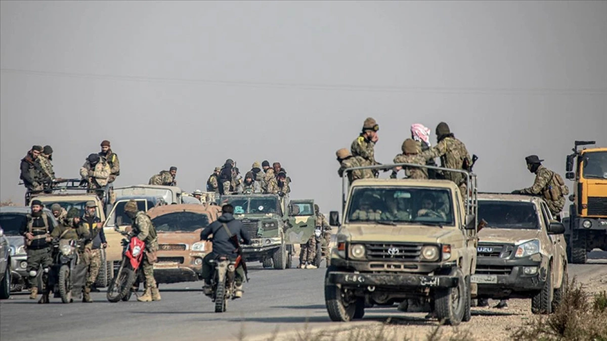 Suriyeli muhaliflerin devrimle sonuçlanan Şam yürüyüşü bir yıl önce bugün başlamıştı