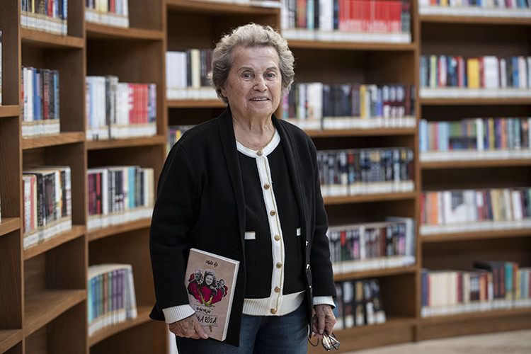 Türk Edebiyatının "Mona Roza"sı 70 Yıl Sonra Sessizliğini Bozdu!