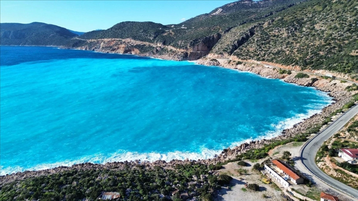 T&uuml;rkiye remains top Russian tourist destination amid regional conflict