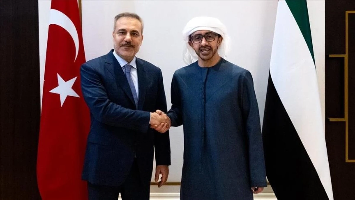 T&uuml;rkiye's foreign minister meets UAE president in Abu Dhabi