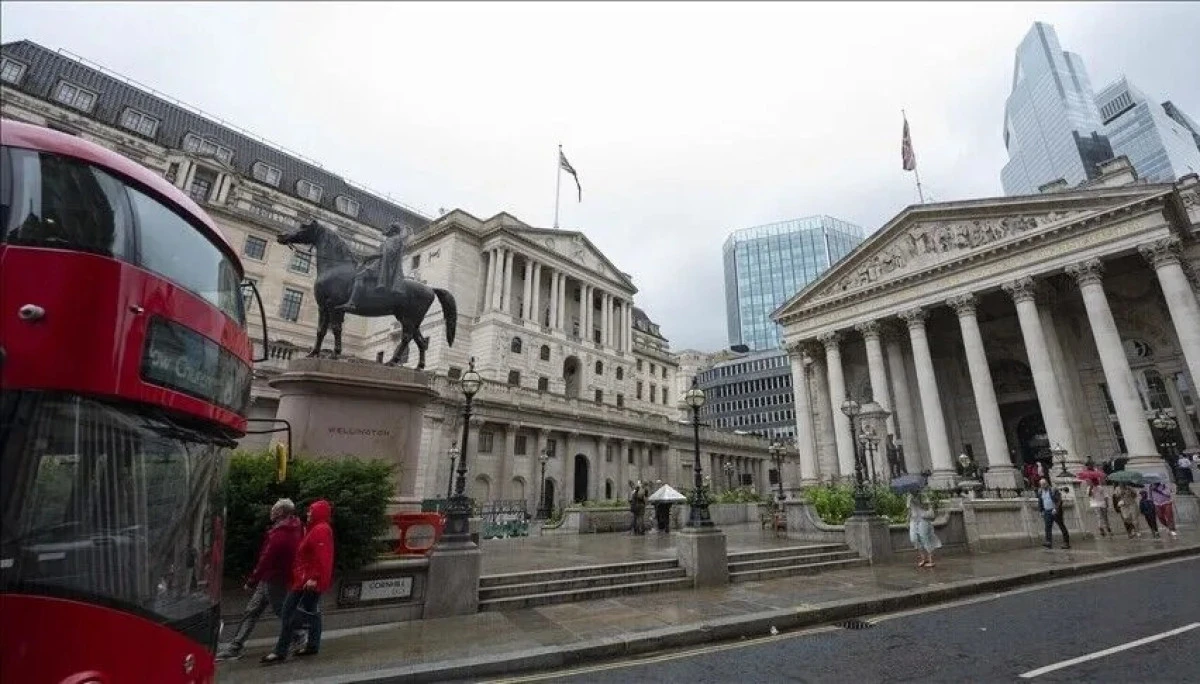 UK economy grows 0.1% in August, defying contraction forecast