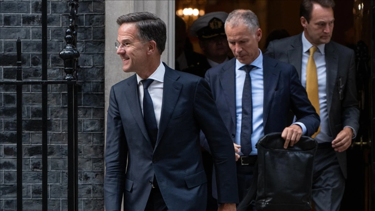 UK premier, NATO chief discuss progress on Arctic security