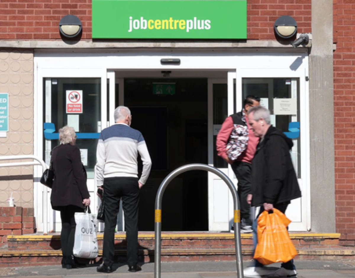 UK unemployment rises to 5%, the highest level in four years