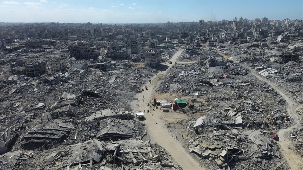 UNRWA: Gazze Şeridi 61 milyon ton enkazla kaplanmış durumda